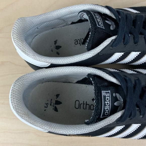 Adidas Youth Kids Size 5.0 (W6.0) Dragon Black & White Low Top Athletic Shoes - Picture 9 of 10